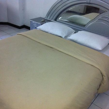 Catellya Guest House Cipaku Bandung Zewnętrze zdjęcie